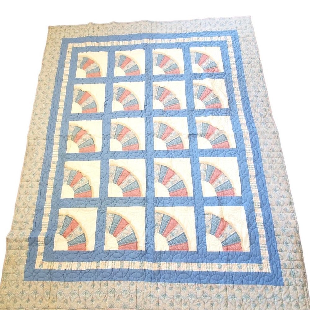 Vintage Grandmother's Fan QUILT Hand Quilted Queen‎ Size Farmhouse Blue Pink
